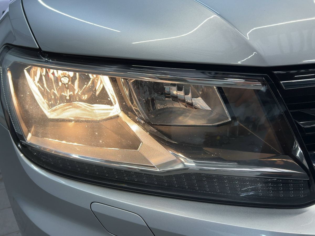 Tiguan 1.5 TSI Comfortline AHK ACC Navi Kamera Lane Ass. Climatronic Sitzh.