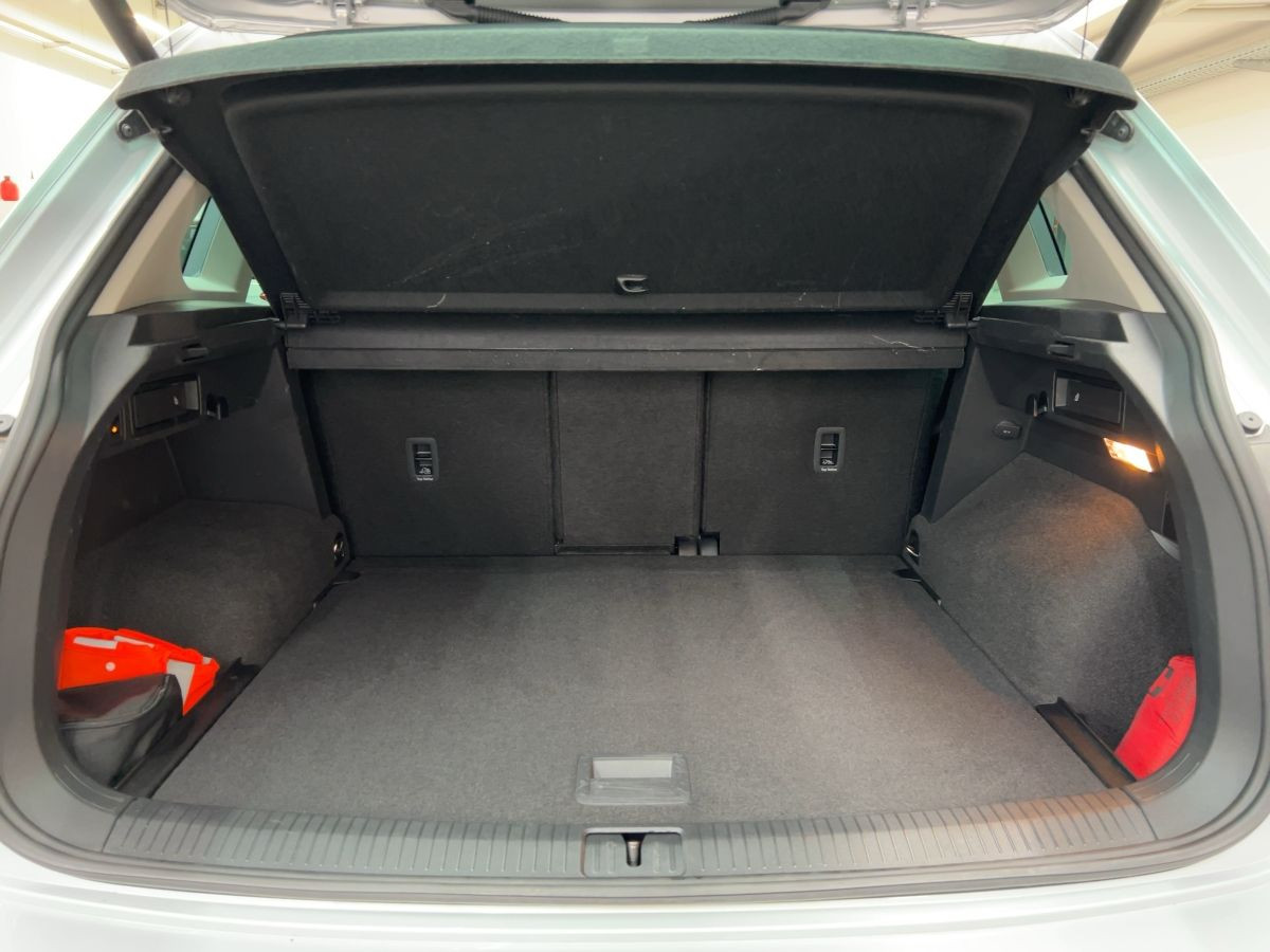 Tiguan 1.5 TSI Comfortline AHK ACC Navi Kamera Lane Ass. Climatronic Sitzh.