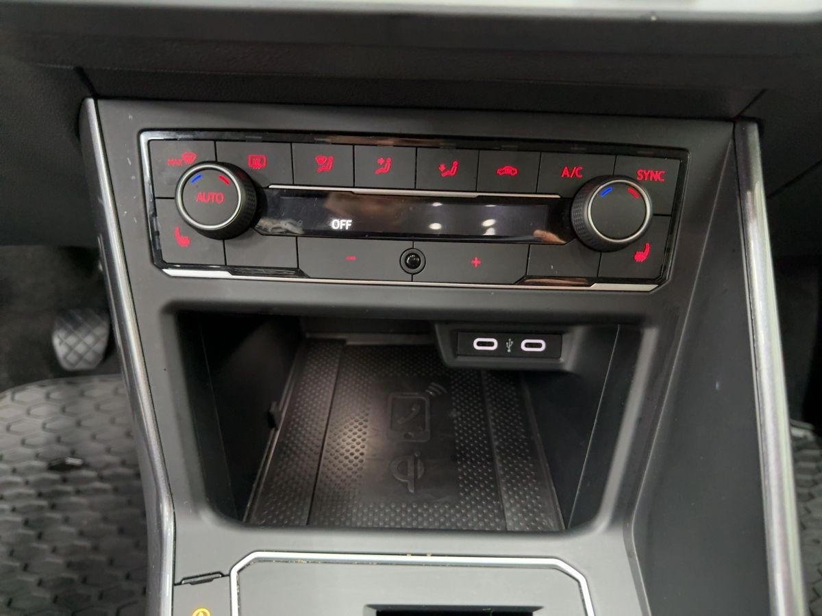 Polo 1.0 TSI Highline ACC Navi Kamera Climatronic Bluet. Sitzh.