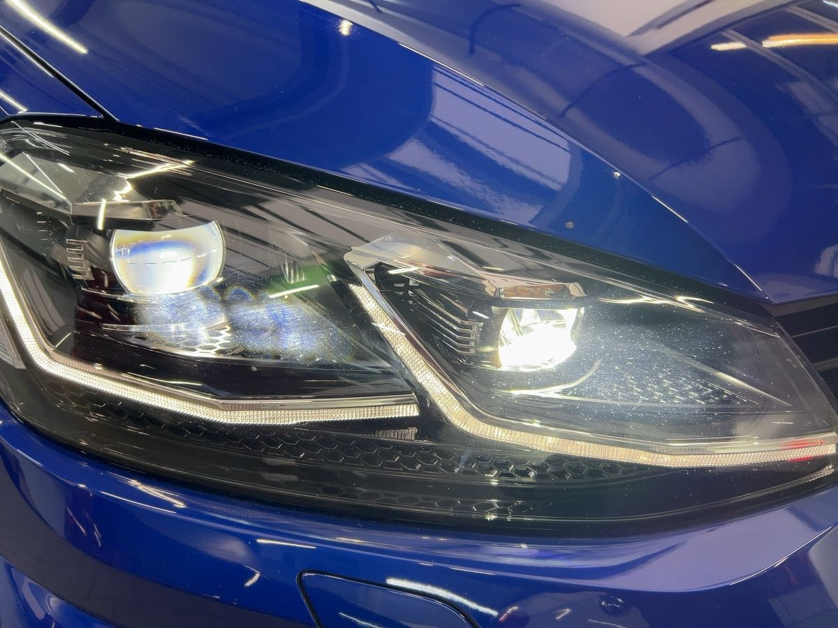 Golf VII R 2.0 TSI DSG 4M ACC LED Navi Kamera 