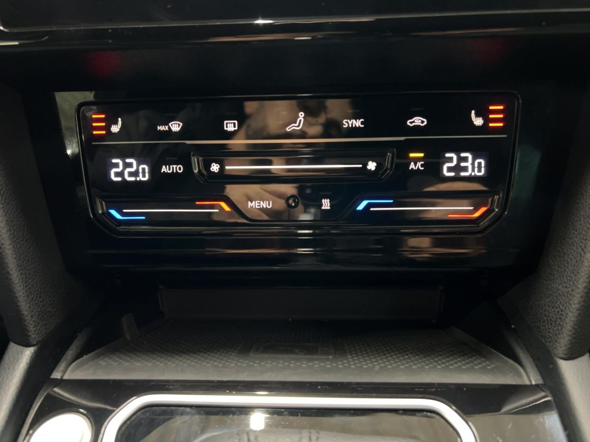 Passat Variant ALLTRACK 2.0 TDI DSG 4M AHK ACC Standh. LED-Matrix Navi ergo Kamera