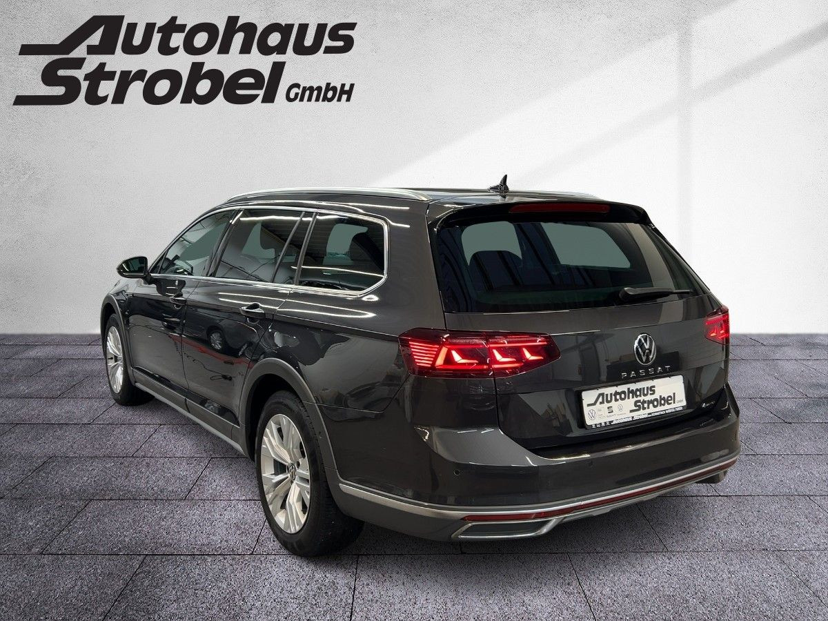 Passat Variant ALLTRACK 2.0 TDI DSG 4M AHK ACC Standh. LED-Matrix Navi ergo Kamera