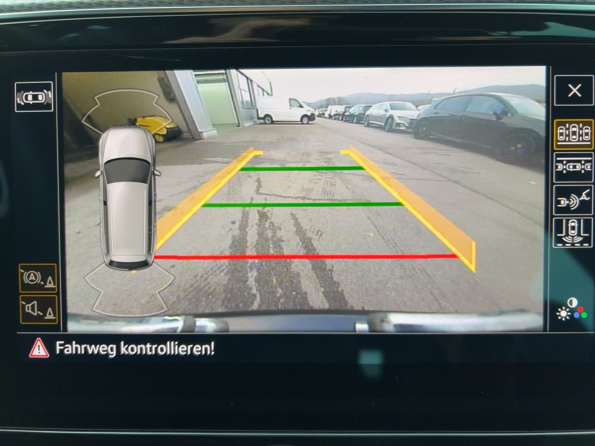 Passat Variant ALLTRACK 2.0 TDI DSG 4M AHK ACC Standh. LED-Matrix Navi ergo Kamera