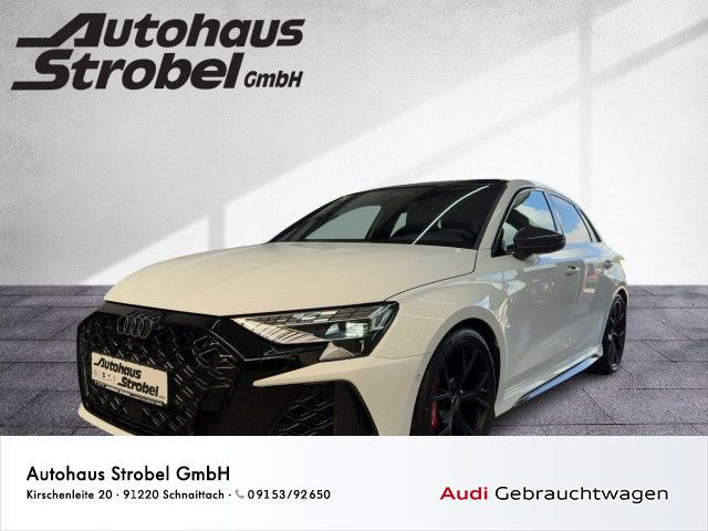 RS3 Sportback 2.5 TFSI DSG Quattro Keramik Navi Pano Leder LED-Matrix